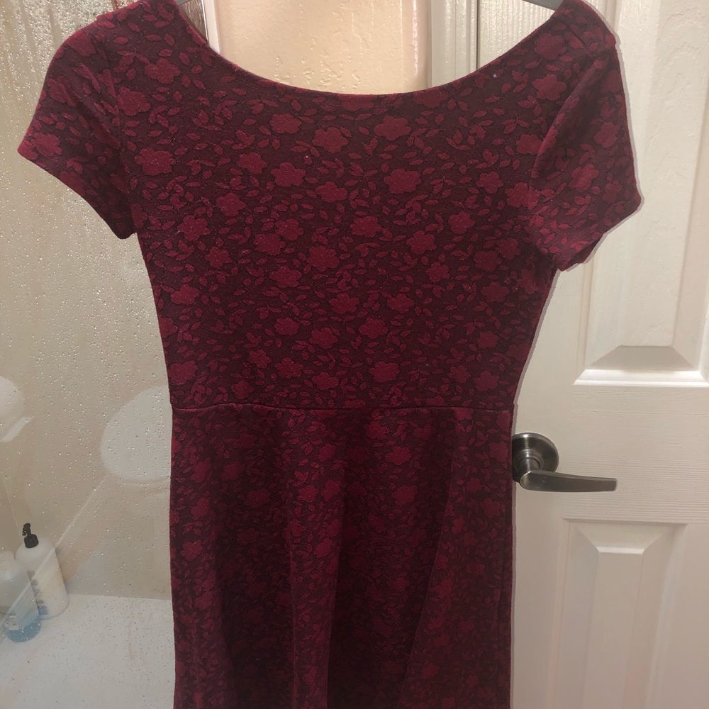 Forever 21 Maroon Short Flower Pattern Dress (M)